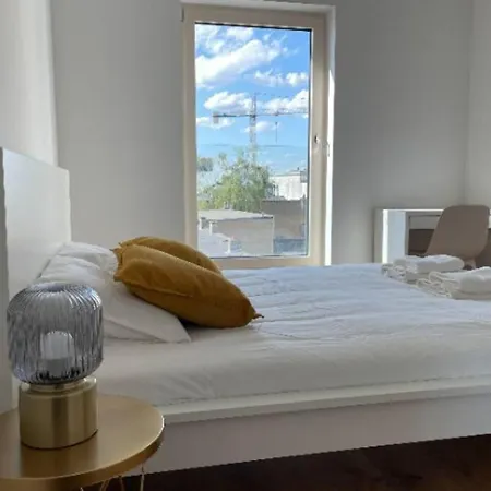 One Bedroom In Center W. Terrace&parking Luxemburg